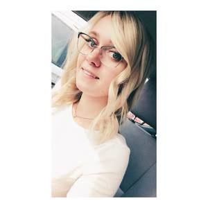 Meet your Posher, Carly